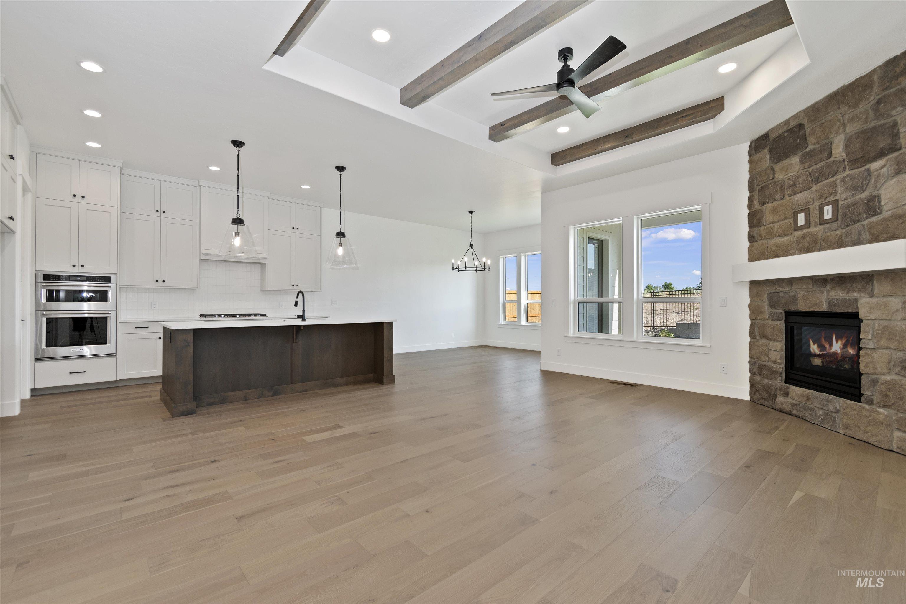 2117 E Sweet Pearl, Kuna, Idaho 83634, 4 Bedrooms, 2 Bathrooms, Residential For Sale, Price $599,880, 98979776