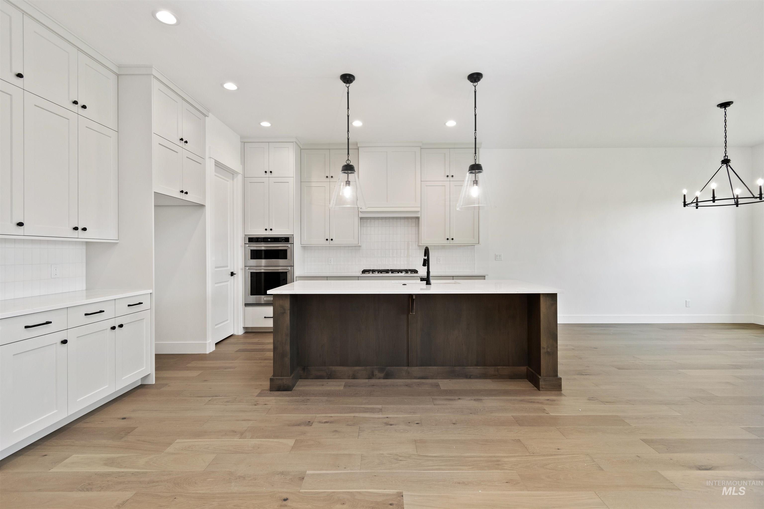 2117 E Sweet Pearl, Kuna, Idaho 83634, 4 Bedrooms, 2 Bathrooms, Residential For Sale, Price $599,880, 98979776