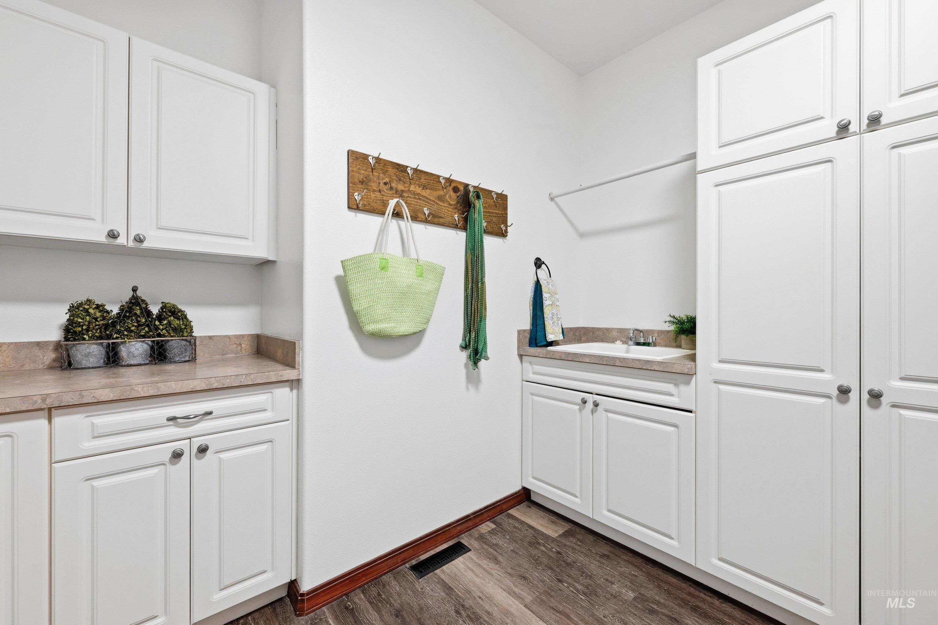 8018 W Snowberry Court, Boise, Idaho 83709, 4 Bedrooms, 2.5 Bathrooms, Residential For Sale, Price $1,499,000,MLS 98979777