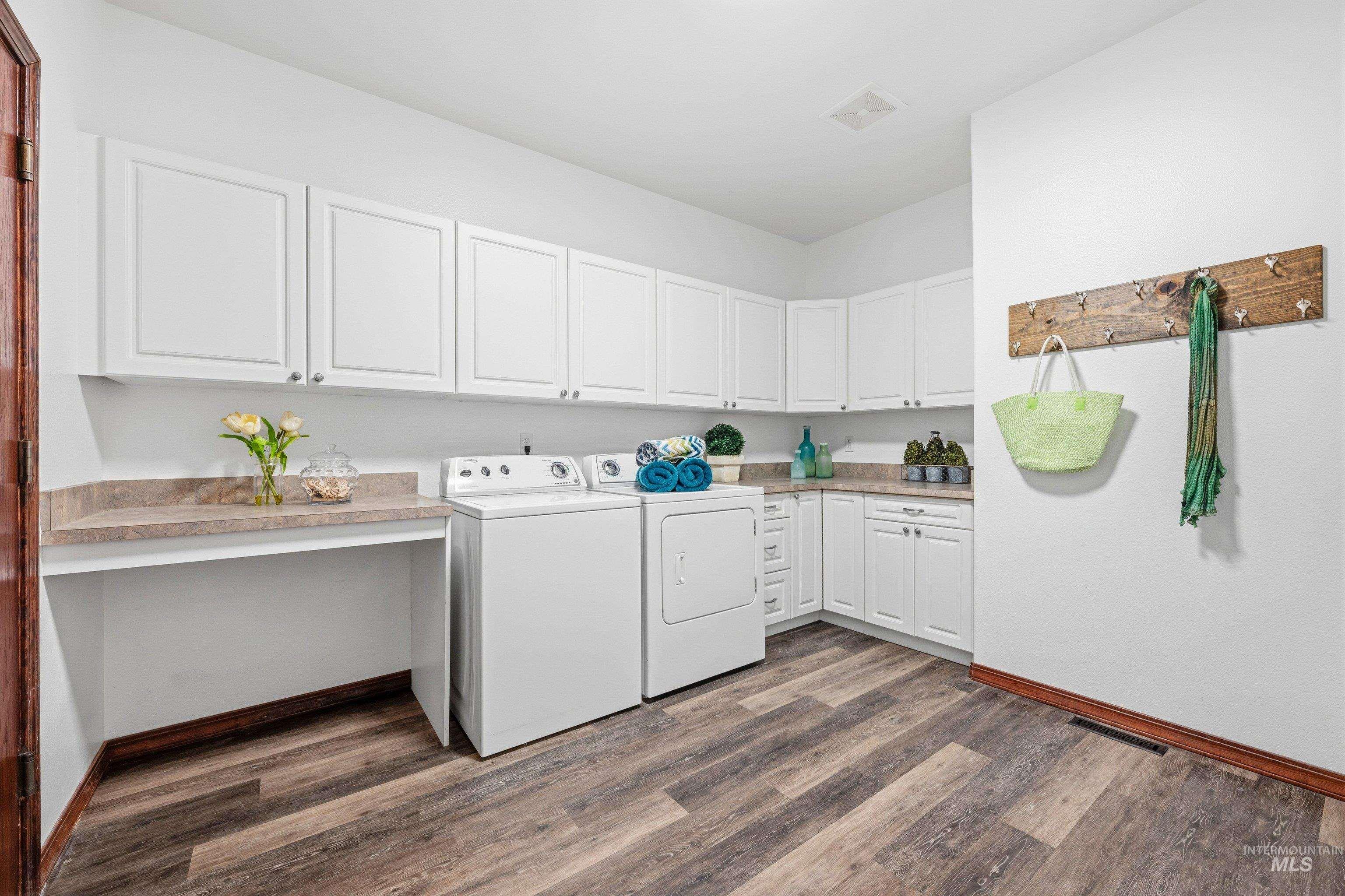 8018 W Snowberry Court, Boise, Idaho 83709, 4 Bedrooms, 2.5 Bathrooms, Residential For Sale, Price $1,499,000,MLS 98979777