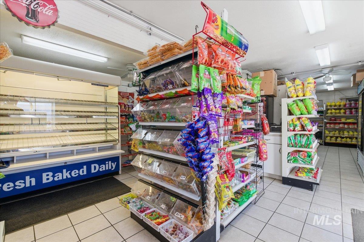 300 S Washington, Emmett, Idaho 83617, Business/Commercial For Sale, Price $340,000,MLS 98979778