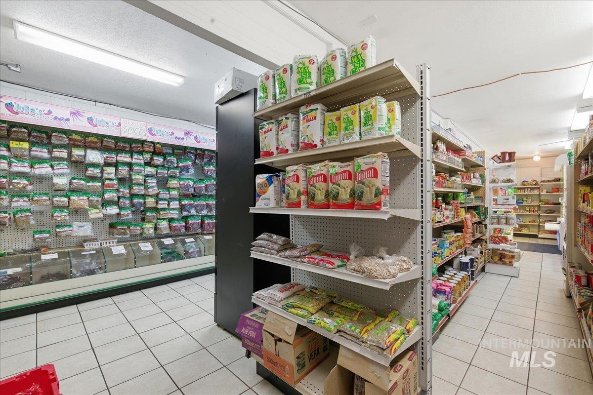 300 S Washington, Emmett, Idaho 83617, Business/Commercial For Sale, Price $340,000,MLS 98979778