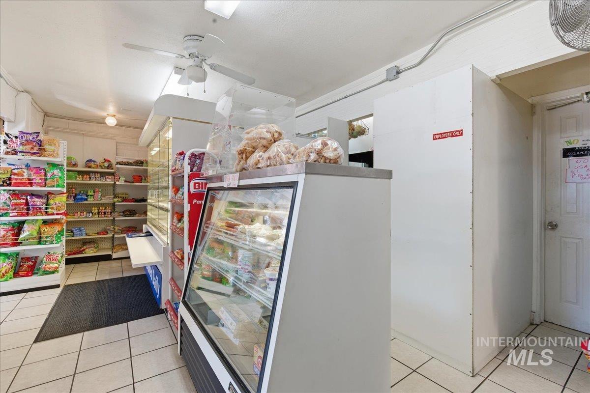 300 S Washington, Emmett, Idaho 83617, Business/Commercial For Sale, Price $340,000,MLS 98979778