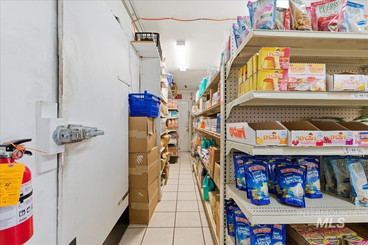 300 S Washington, Emmett, Idaho 83617, Business/Commercial For Sale, Price $340,000,MLS 98979778