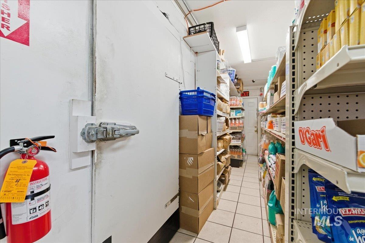 300 S Washington, Emmett, Idaho 83617, Business/Commercial For Sale, Price $340,000,MLS 98979778