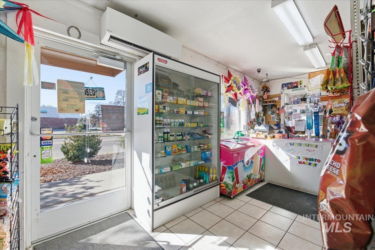 300 S Washington, Emmett, Idaho 83617, Business/Commercial For Sale, Price $340,000,MLS 98979778