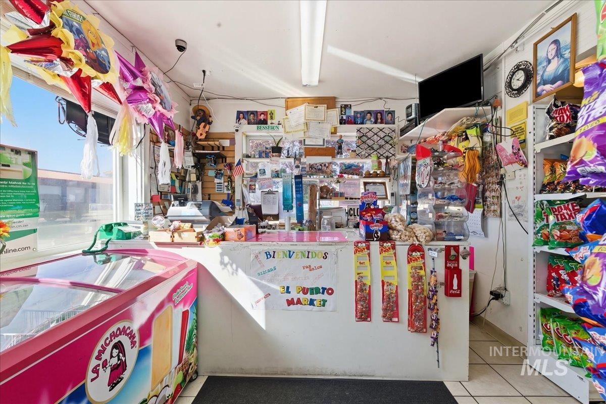 300 S Washington, Emmett, Idaho 83617, Business/Commercial For Sale, Price $340,000,MLS 98979778