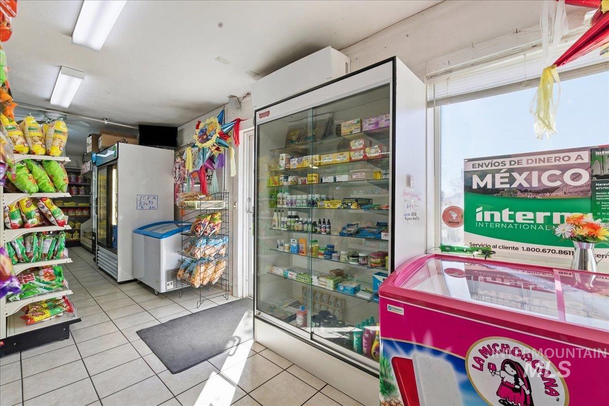 300 S Washington, Emmett, Idaho 83617, Business/Commercial For Sale, Price $340,000,MLS 98979778