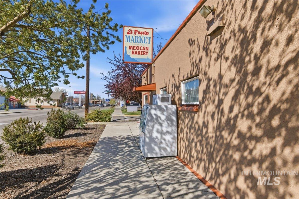 300 S Washington, Emmett, Idaho 83617, Business/Commercial For Sale, Price $340,000,MLS 98979778