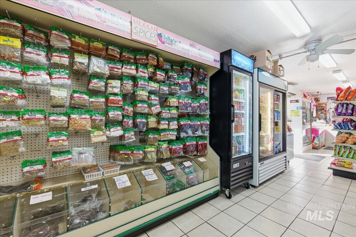 300 S Washington, Emmett, Idaho 83617, Business/Commercial For Sale, Price $340,000,MLS 98979778