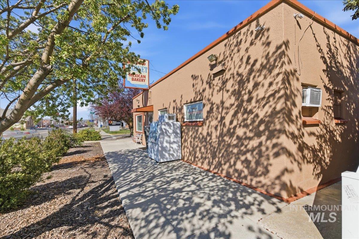 300 S Washington, Emmett, Idaho 83617, Business/Commercial For Sale, Price $340,000,MLS 98979778