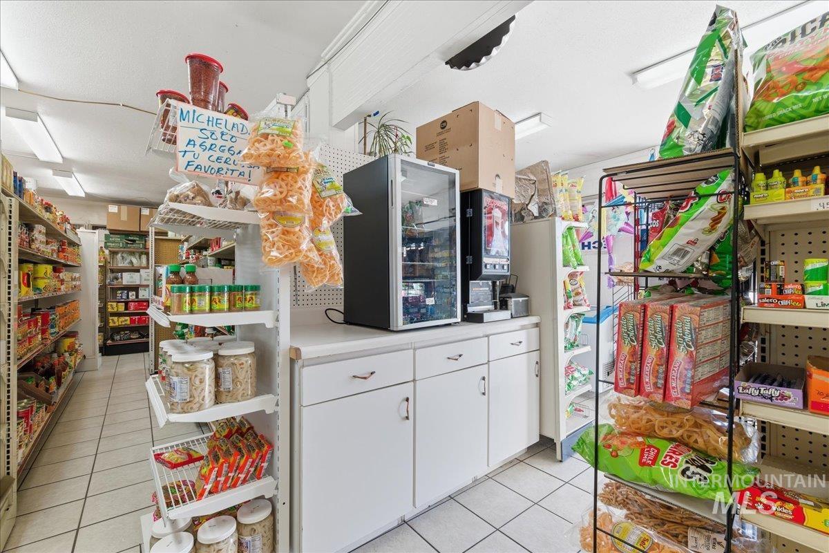 300 S Washington, Emmett, Idaho 83617, Business/Commercial For Sale, Price $340,000,MLS 98979778