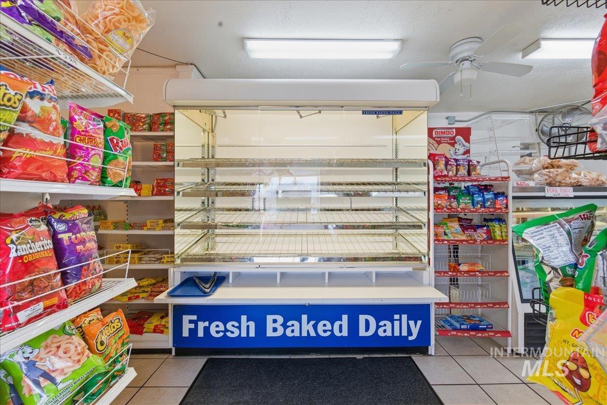 300 S Washington, Emmett, Idaho 83617, Business/Commercial For Sale, Price $340,000,MLS 98979778