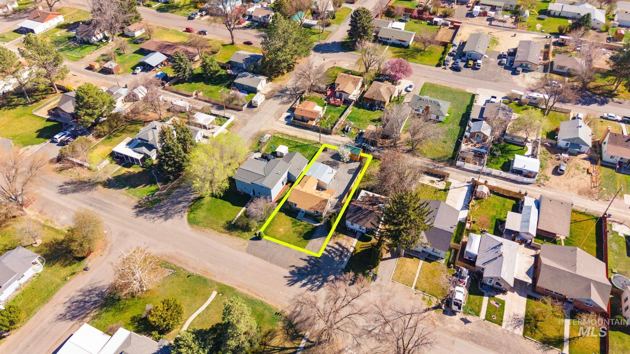 283 E Ave. B, Wendell, Idaho 83355, 2 Bedrooms, 1 Bathroom, Residential For Sale, Price $225,000, 98979780