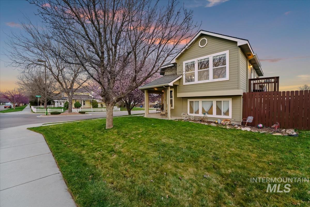 5943 S. Zither Avenue, Boise, Idaho 83709, 3 Bedrooms, 2.5 Bathrooms, Residential For Sale, Price $440,000, 98979782
