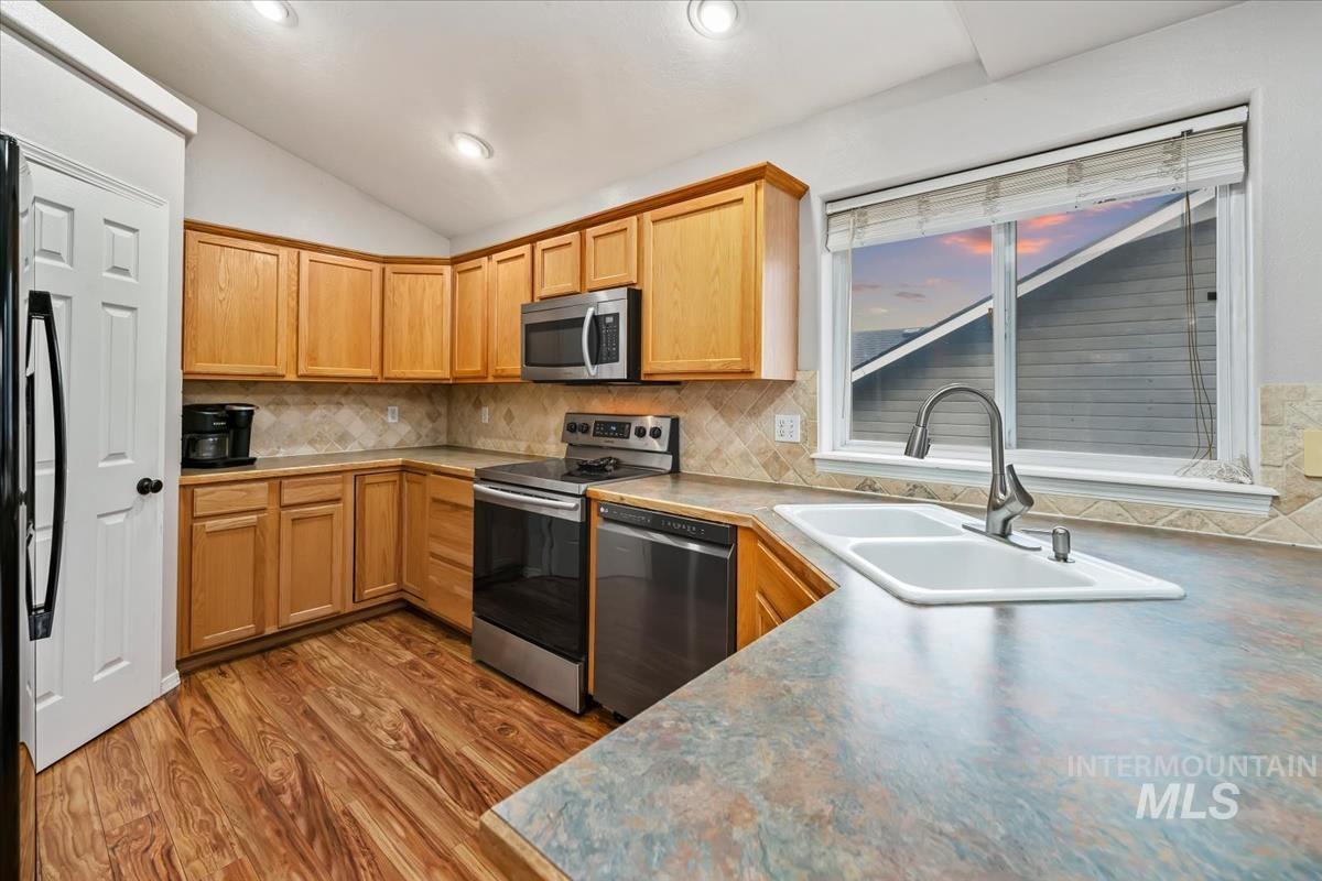 5943 S. Zither Avenue, Boise, Idaho 83709, 3 Bedrooms, 2.5 Bathrooms, Residential For Sale, Price $440,000, 98979782