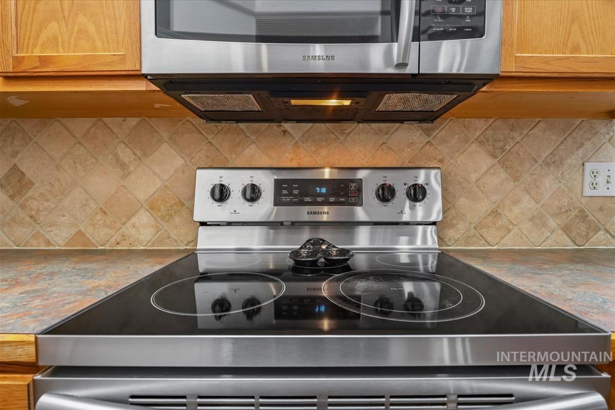 5943 S. Zither Avenue, Boise, Idaho 83709, 3 Bedrooms, 2.5 Bathrooms, Residential For Sale, Price $440,000, 98979782