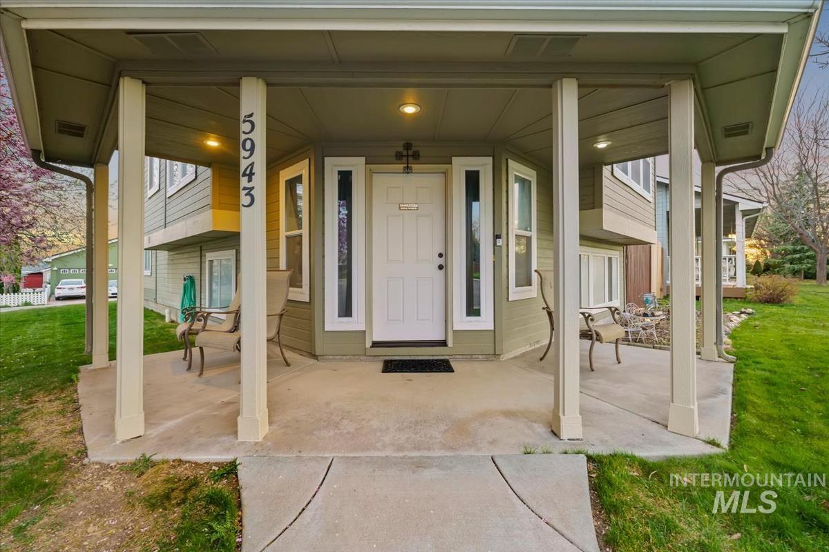 5943 S. Zither Avenue, Boise, Idaho 83709, 3 Bedrooms, 2.5 Bathrooms, Residential For Sale, Price $440,000, 98979782
