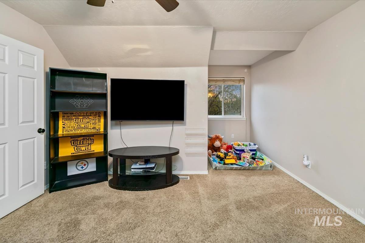 5943 S. Zither Avenue, Boise, Idaho 83709, 3 Bedrooms, 2.5 Bathrooms, Residential For Sale, Price $440,000, 98979782