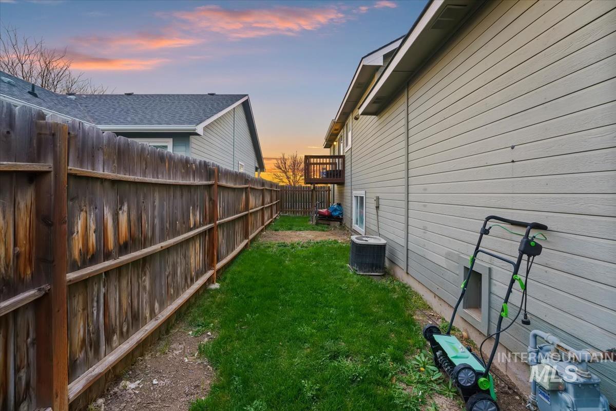 5943 S. Zither Avenue, Boise, Idaho 83709, 3 Bedrooms, 2.5 Bathrooms, Residential For Sale, Price $440,000, 98979782