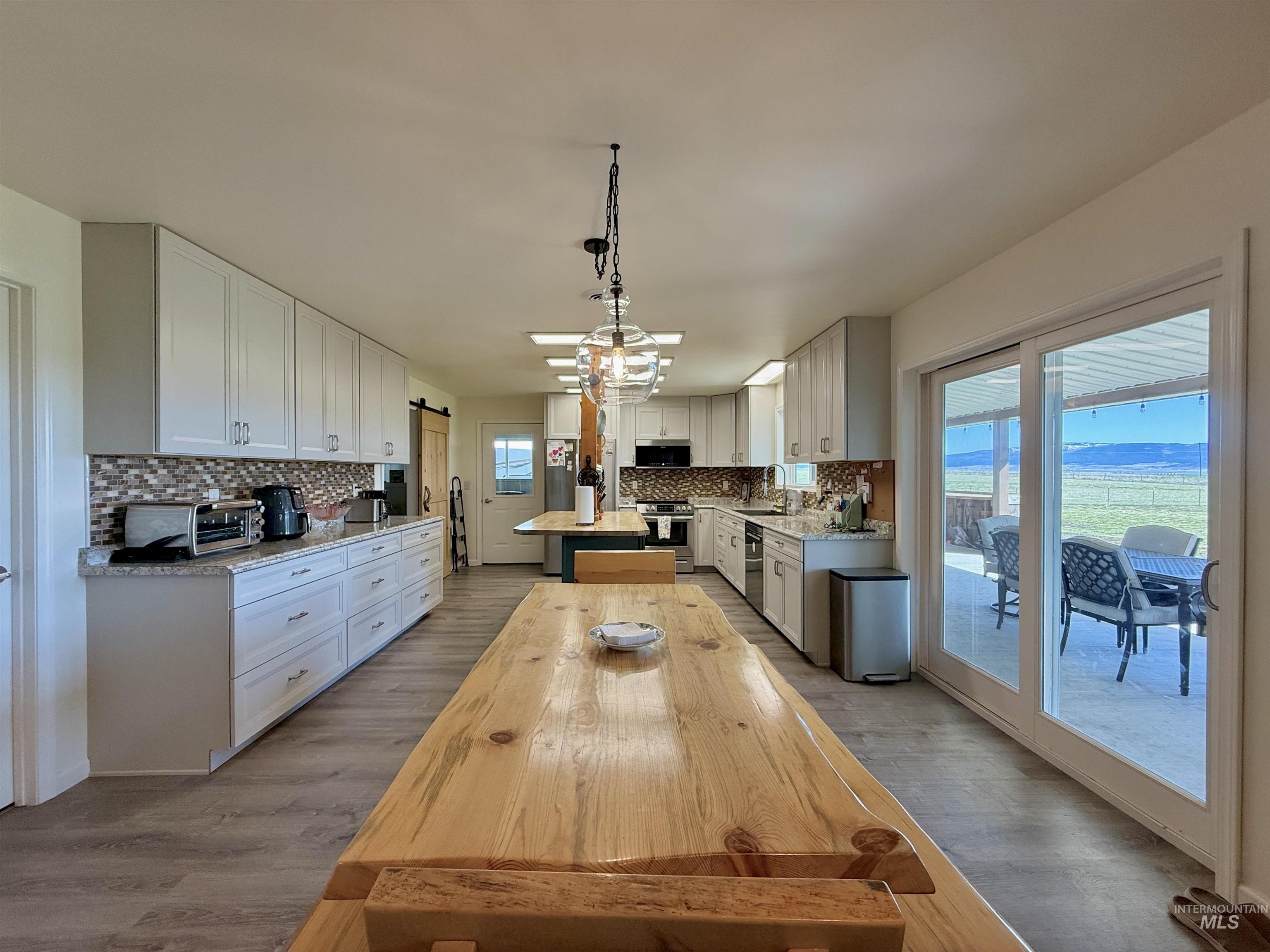 232 Camas Rd., Grangeville, Idaho 83530, 3 Bedrooms, 3 Bathrooms, Residential For Sale, Price $619,000, 98979784