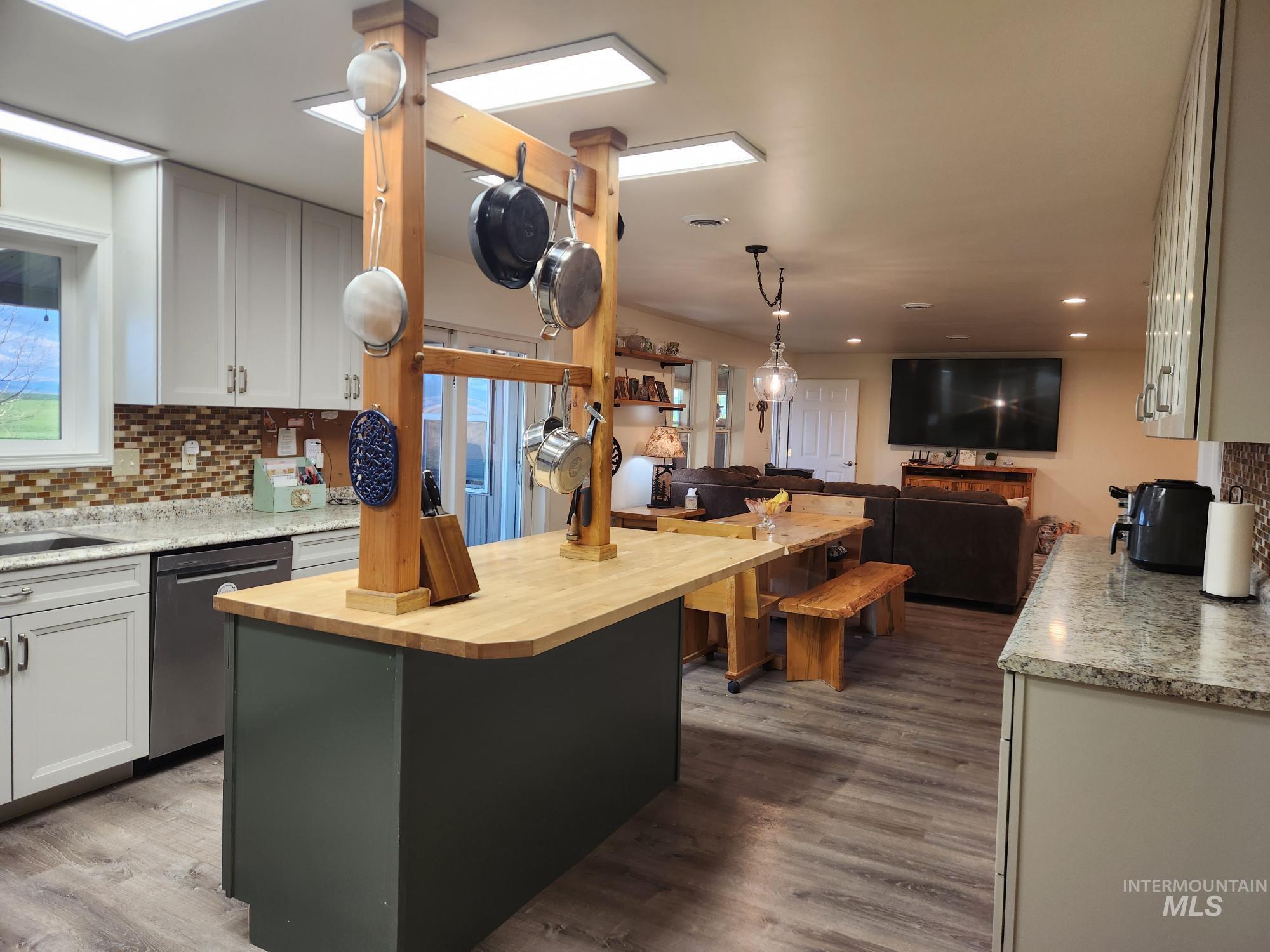 232 Camas Rd., Grangeville, Idaho 83530, 3 Bedrooms, 3 Bathrooms, Residential For Sale, Price $619,000, 98979784