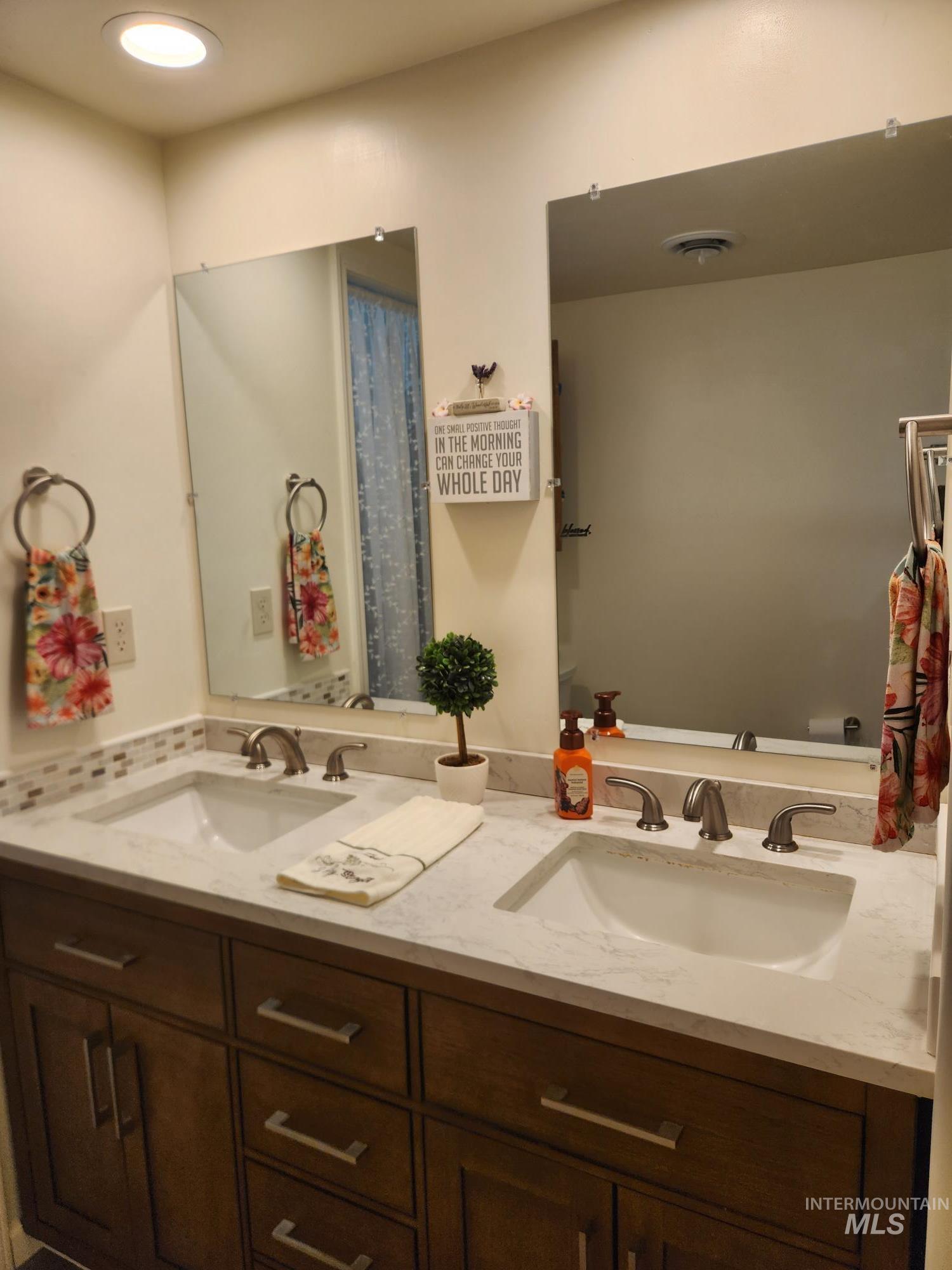 232 Camas Rd., Grangeville, Idaho 83530, 3 Bedrooms, 3 Bathrooms, Residential For Sale, Price $685,000, 98979784