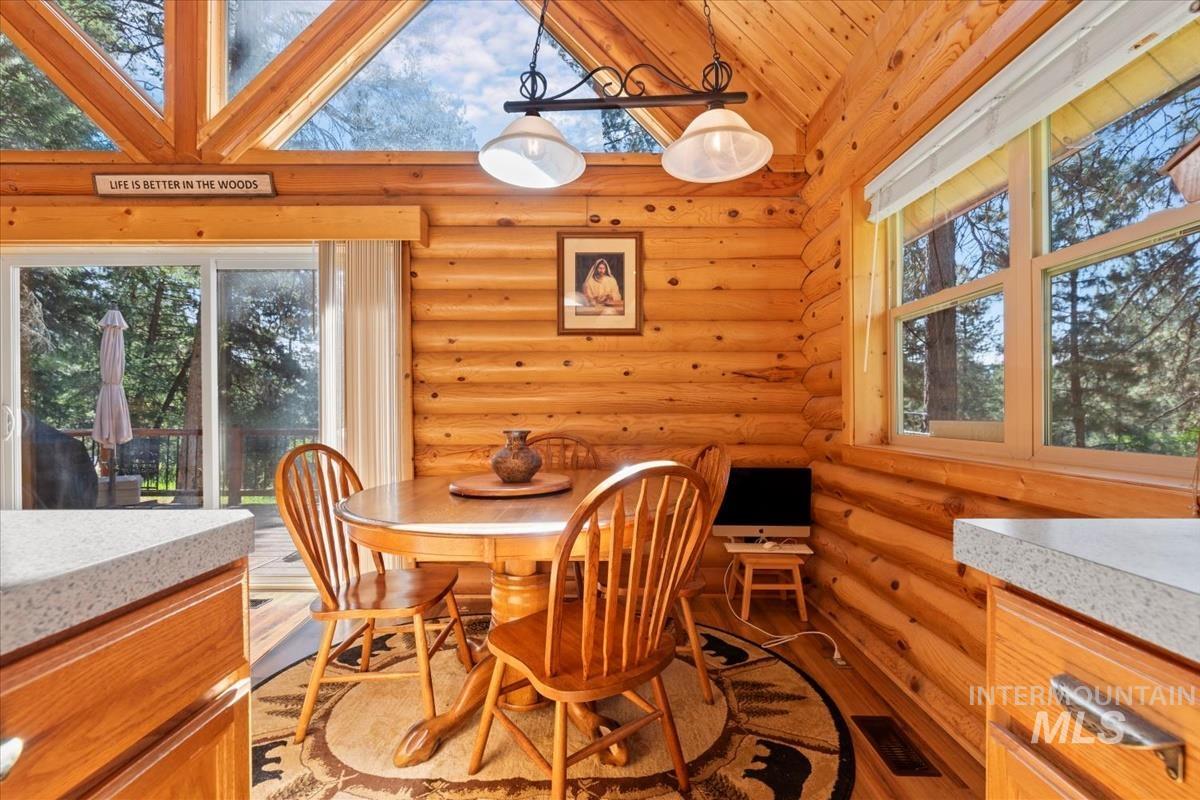 10 Elk Point Rd, Garden Valley, Idaho 83622, 3 Bedrooms, 2 Bathrooms, Residential For Sale, Price $565,000, 98979785