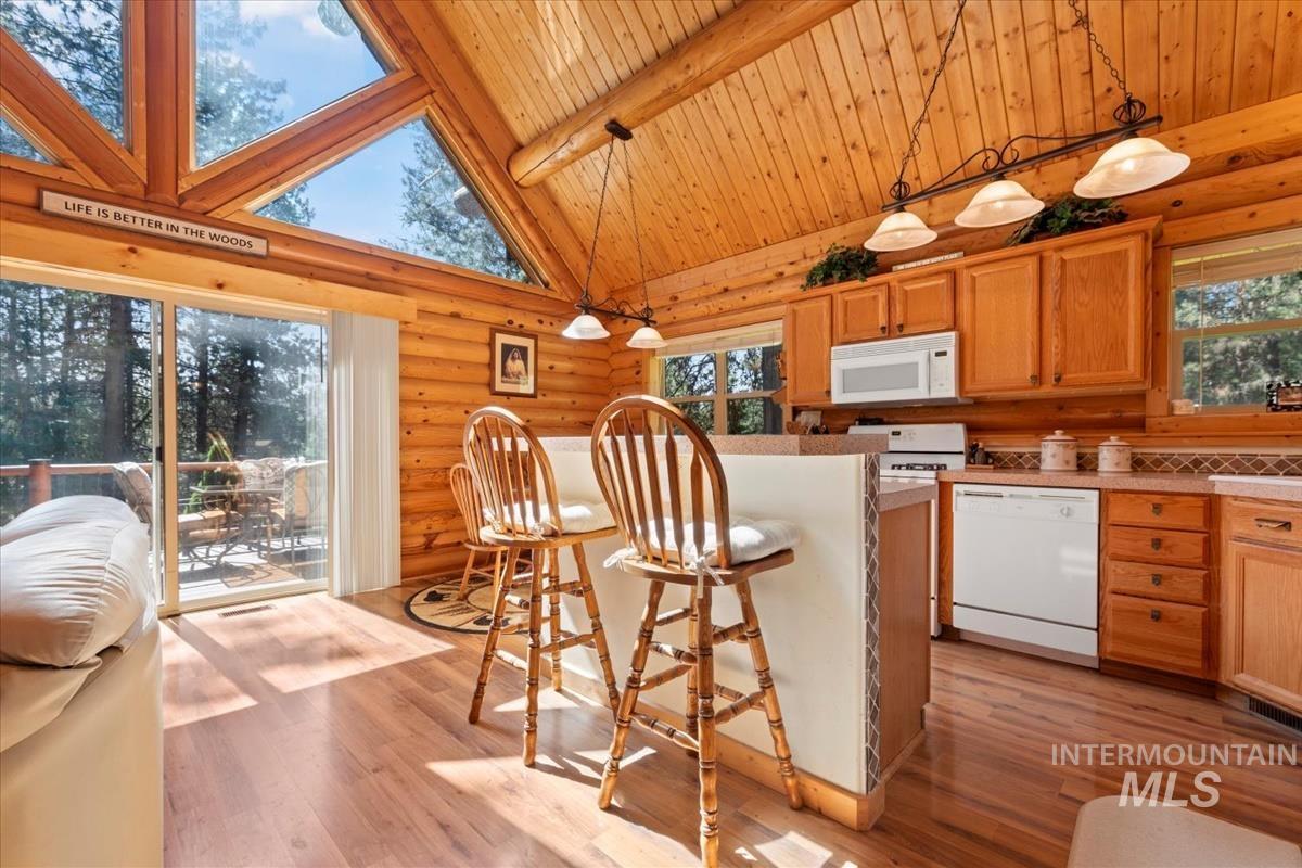 10 Elk Point Rd, Garden Valley, Idaho 83622, 3 Bedrooms, 2 Bathrooms, Residential For Sale, Price $565,000, 98979785