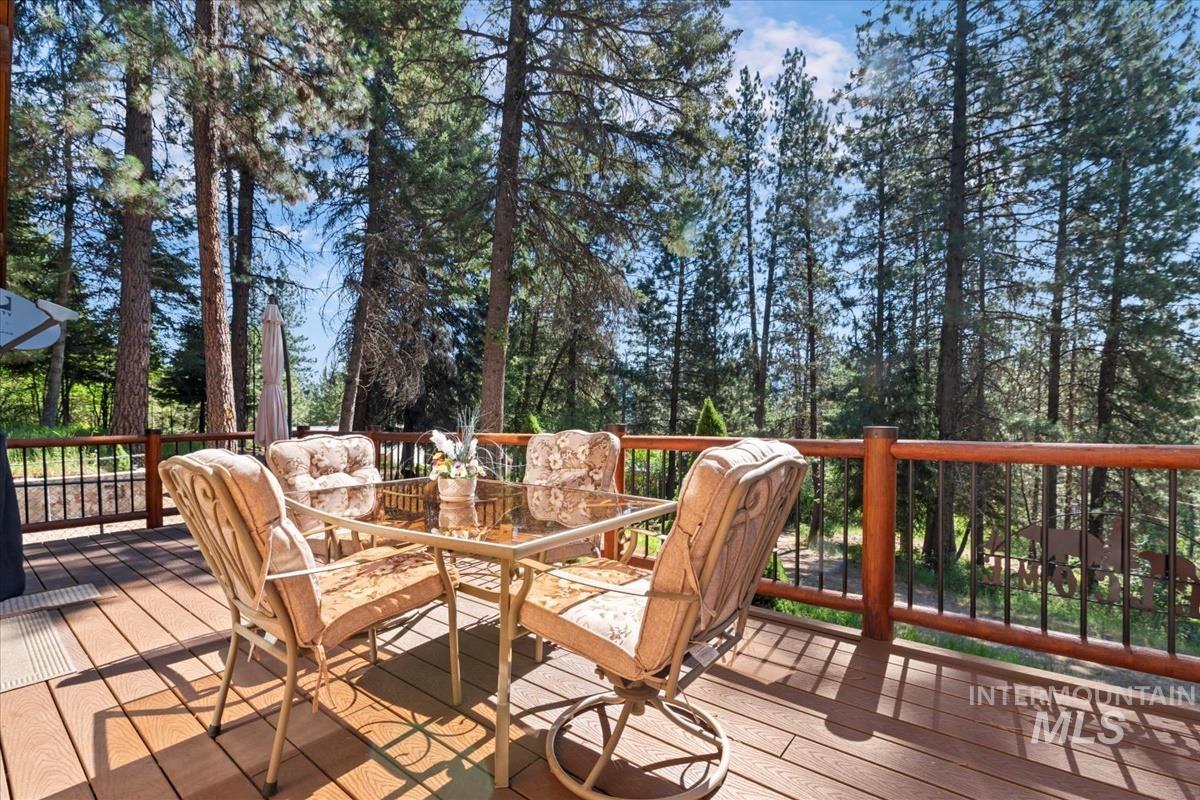 10 Elk Point Rd, Garden Valley, Idaho 83622, 3 Bedrooms, 2 Bathrooms, Residential For Sale, Price $565,000, 98979785