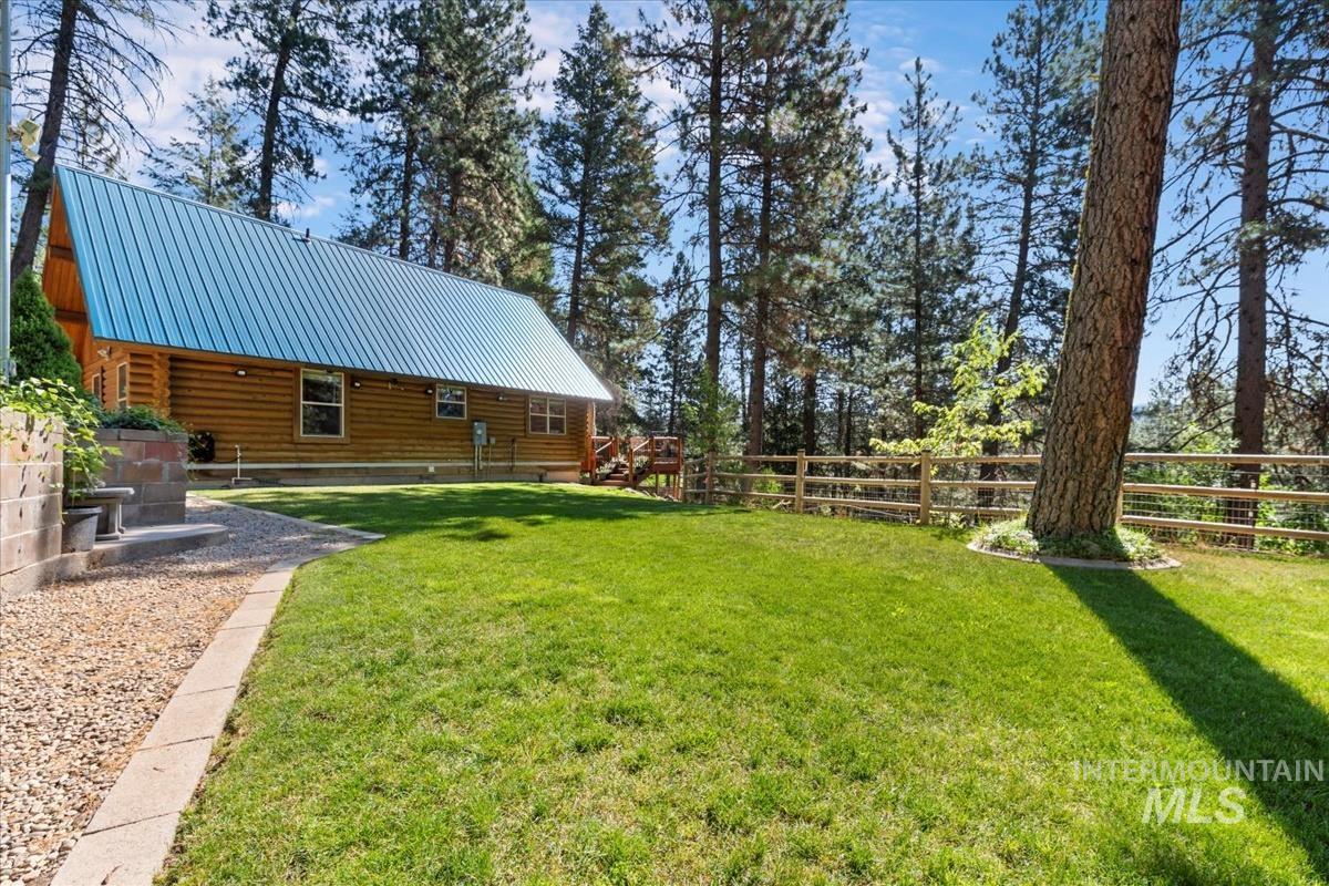 10 Elk Point Rd, Garden Valley, Idaho 83622, 3 Bedrooms, 2 Bathrooms, Residential For Sale, Price $565,000, 98979785