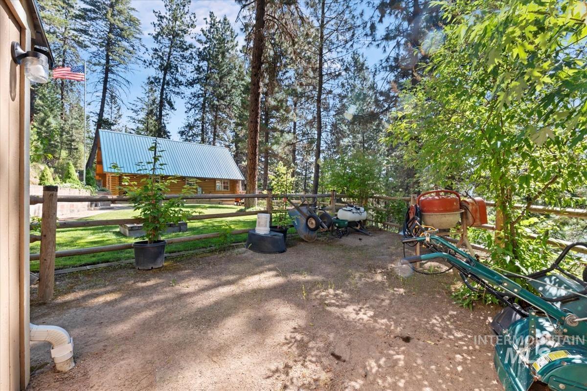 10 Elk Point Rd, Garden Valley, Idaho 83622, 3 Bedrooms, 2 Bathrooms, Residential For Sale, Price $565,000, 98979785