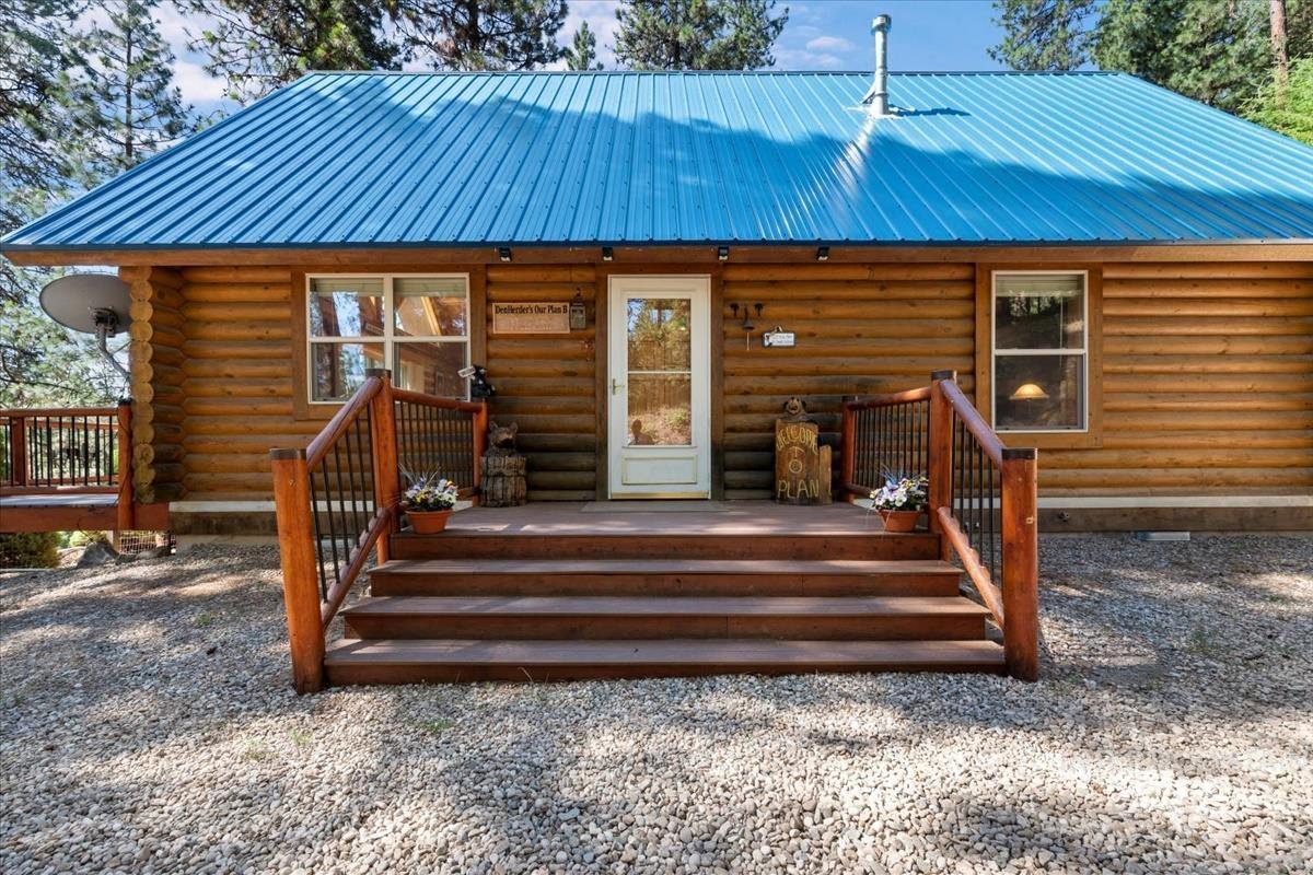 10 Elk Point Rd, Garden Valley, Idaho 83622, 3 Bedrooms, 2 Bathrooms, Residential For Sale, Price $565,000, 98979785