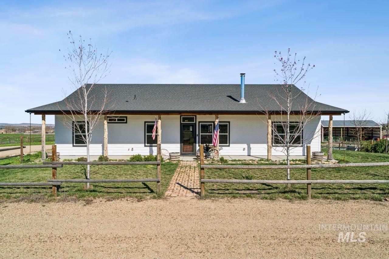 3011 Center Ave, Payette, Idaho 83661, 4 Bedrooms, 2.5 Bathrooms, Residential For Sale, Price $749,900,MLS 98979786