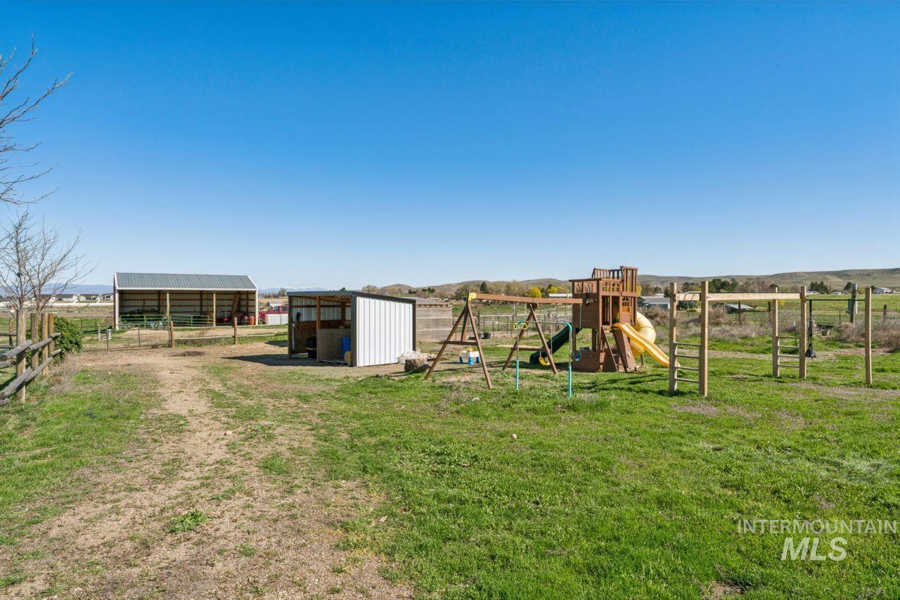 3011 Center Ave, Payette, Idaho 83661, 4 Bedrooms, 2.5 Bathrooms, Residential For Sale, Price $749,900,MLS 98979786