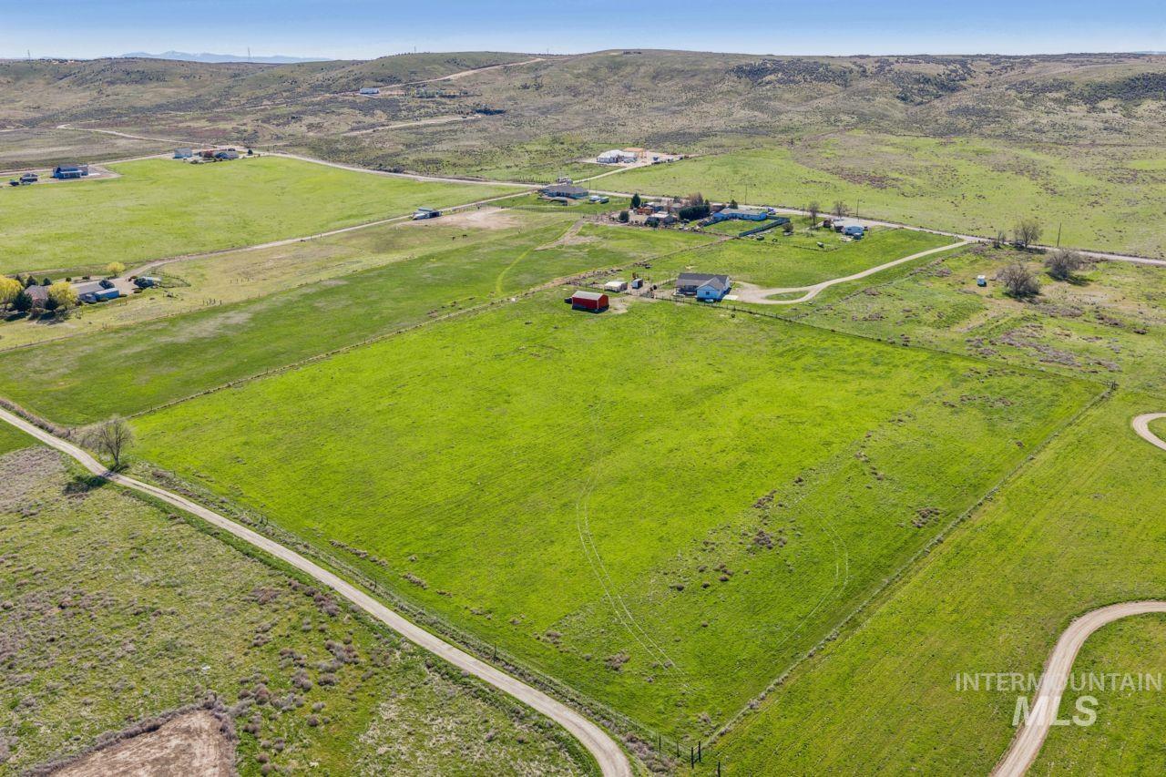 3011 Center Ave, Payette, Idaho 83661, 4 Bedrooms, 2.5 Bathrooms, Residential For Sale, Price $749,900,MLS 98979786