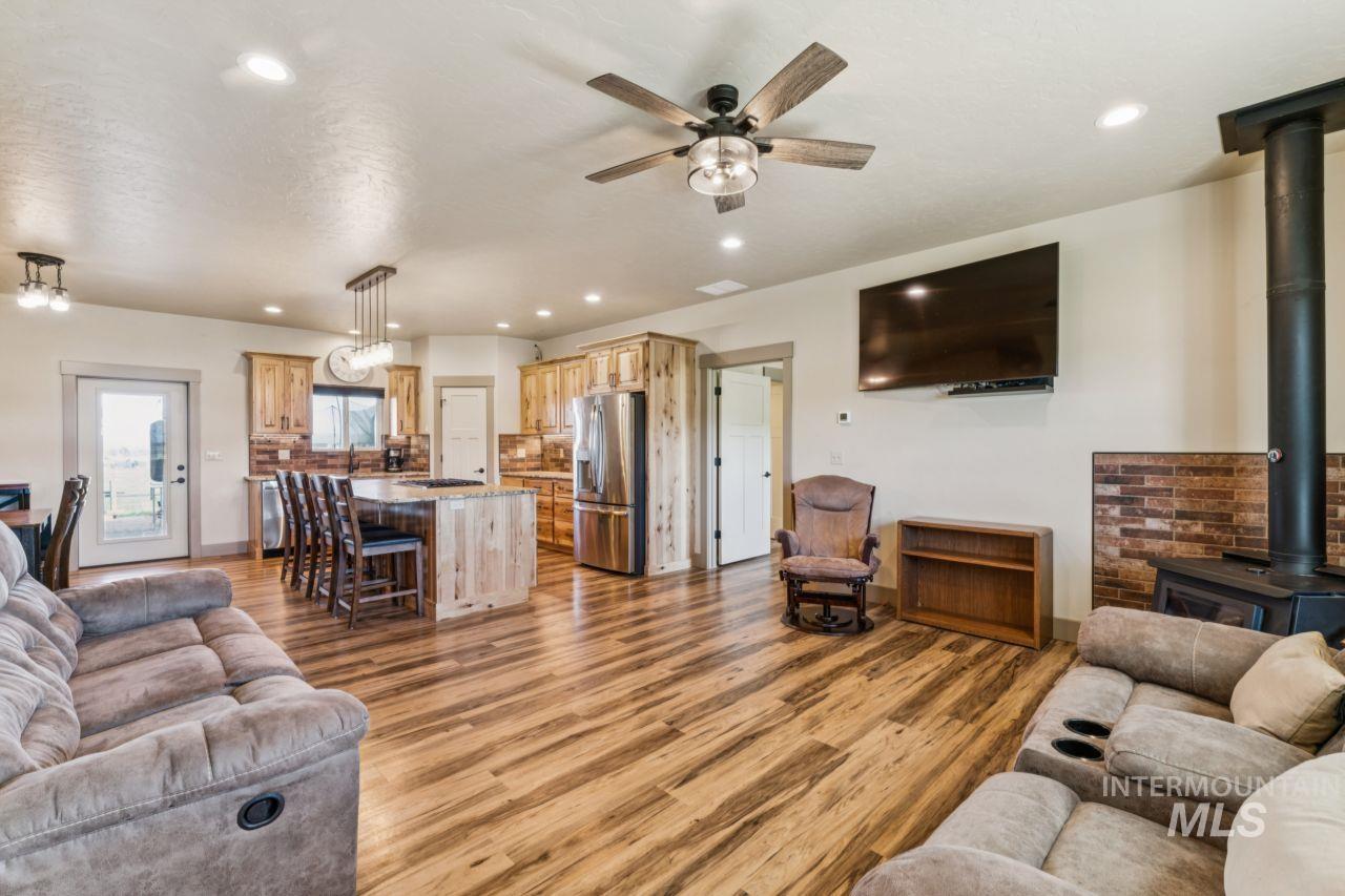 3011 Center Ave, Payette, Idaho 83661, 4 Bedrooms, 2.5 Bathrooms, Residential For Sale, Price $749,900,MLS 98979786