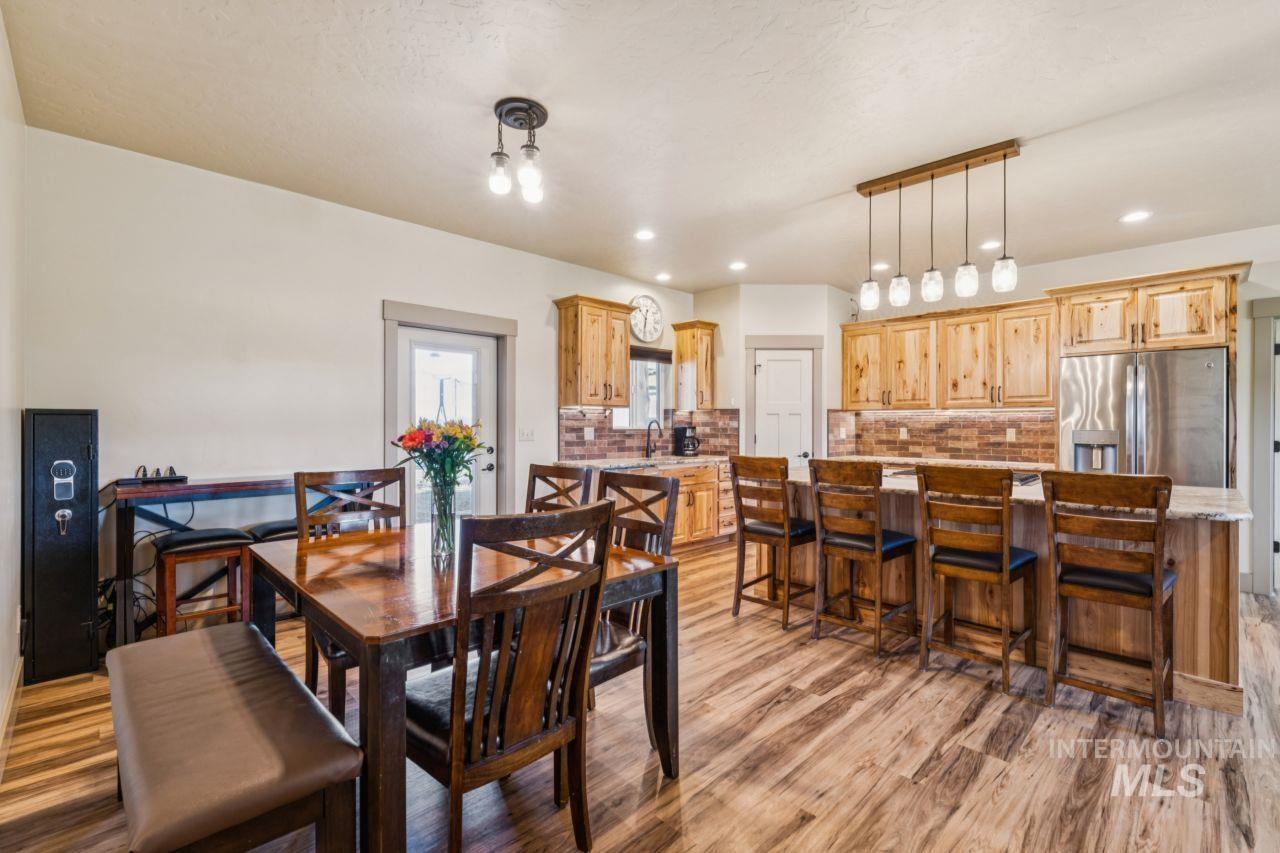 3011 Center Ave, Payette, Idaho 83661, 4 Bedrooms, 2.5 Bathrooms, Residential For Sale, Price $749,900,MLS 98979786