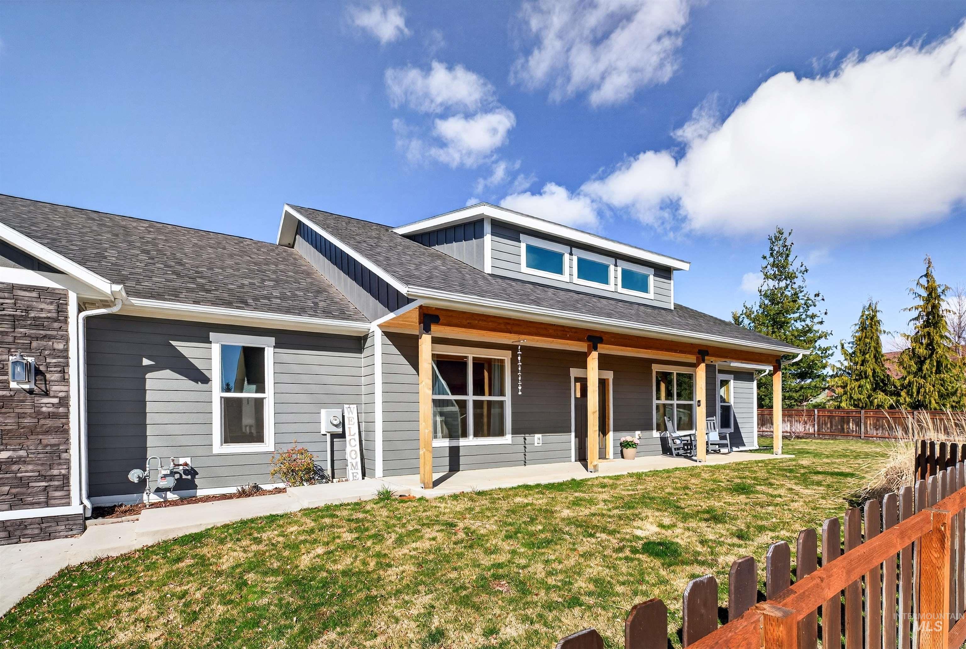 1321 Lande Lane, Moscow, Idaho 83843, 4 Bedrooms, 3 Bathrooms, Residential For Sale, Price $755,000,MLS 98979788