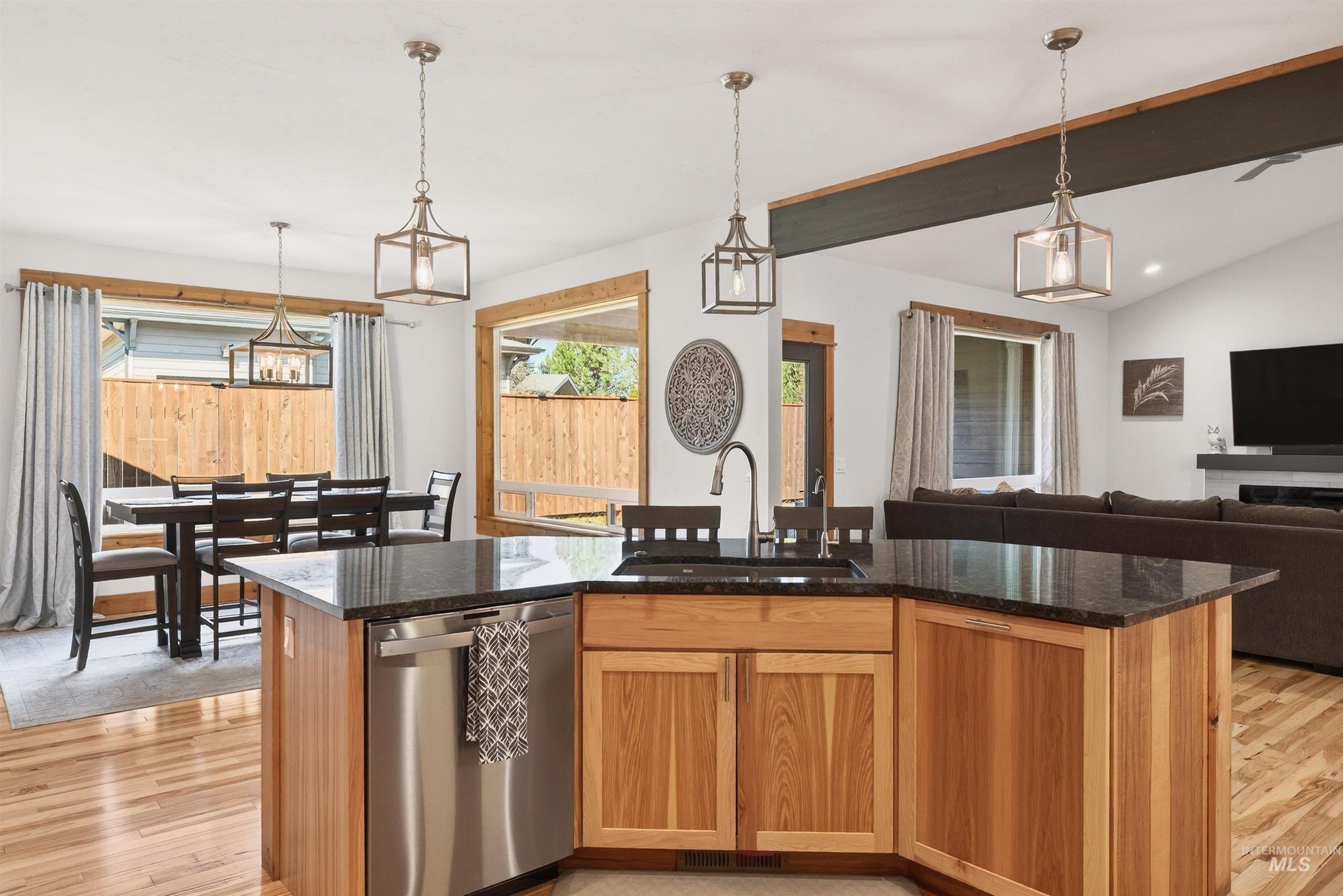 1321 Lande Lane, Moscow, Idaho 83843, 4 Bedrooms, 3 Bathrooms, Residential For Sale, Price $755,000,MLS 98979788