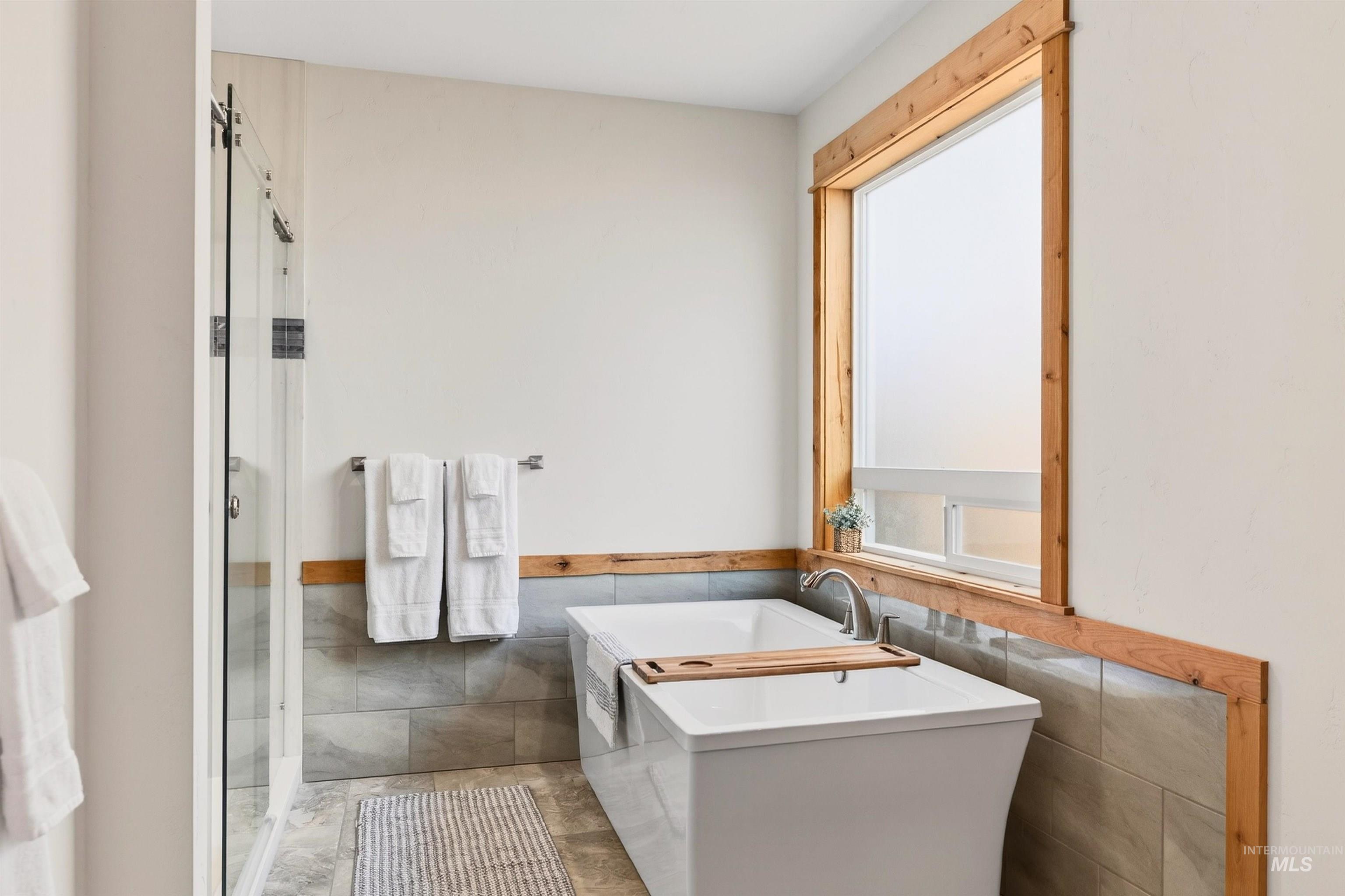 1321 Lande Lane, Moscow, Idaho 83843, 4 Bedrooms, 3 Bathrooms, Residential For Sale, Price $755,000,MLS 98979788