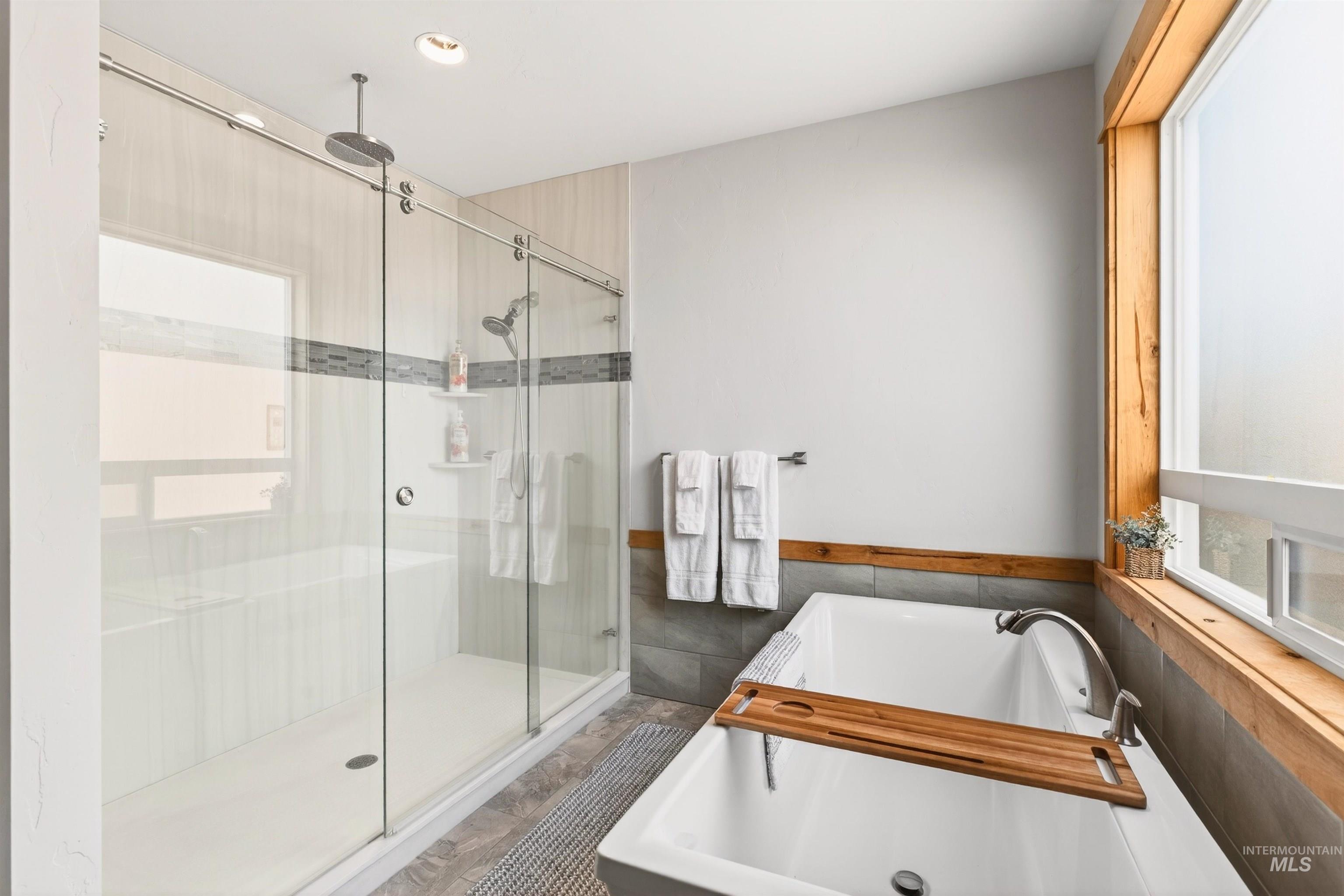 1321 Lande Lane, Moscow, Idaho 83843, 4 Bedrooms, 3 Bathrooms, Residential For Sale, Price $755,000,MLS 98979788