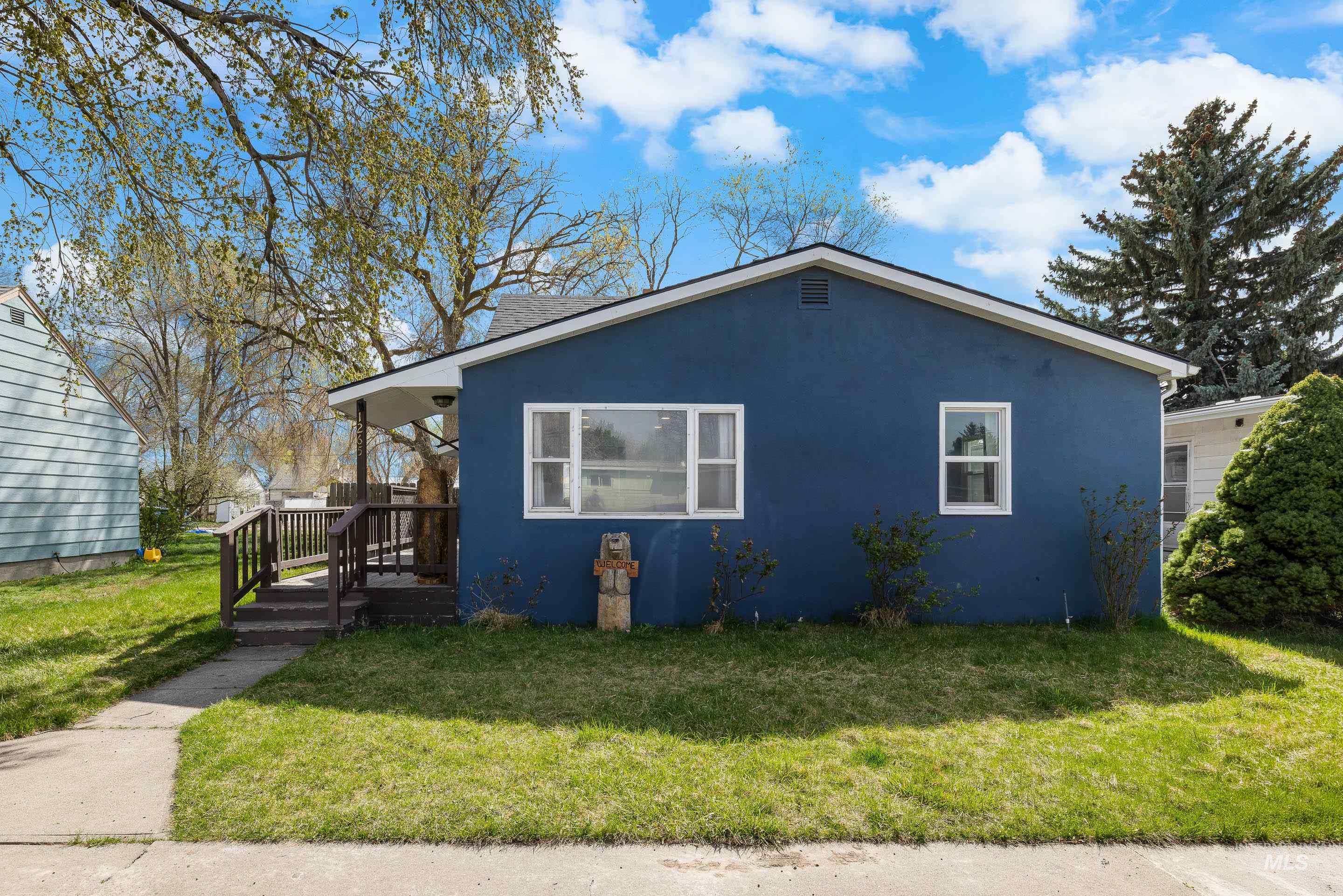 1265 E 4th N, Mountain Home, Idaho 83647-2902, 3 Bedrooms, 1 Bathroom, Residential For Sale, Price $274,990, 98979789