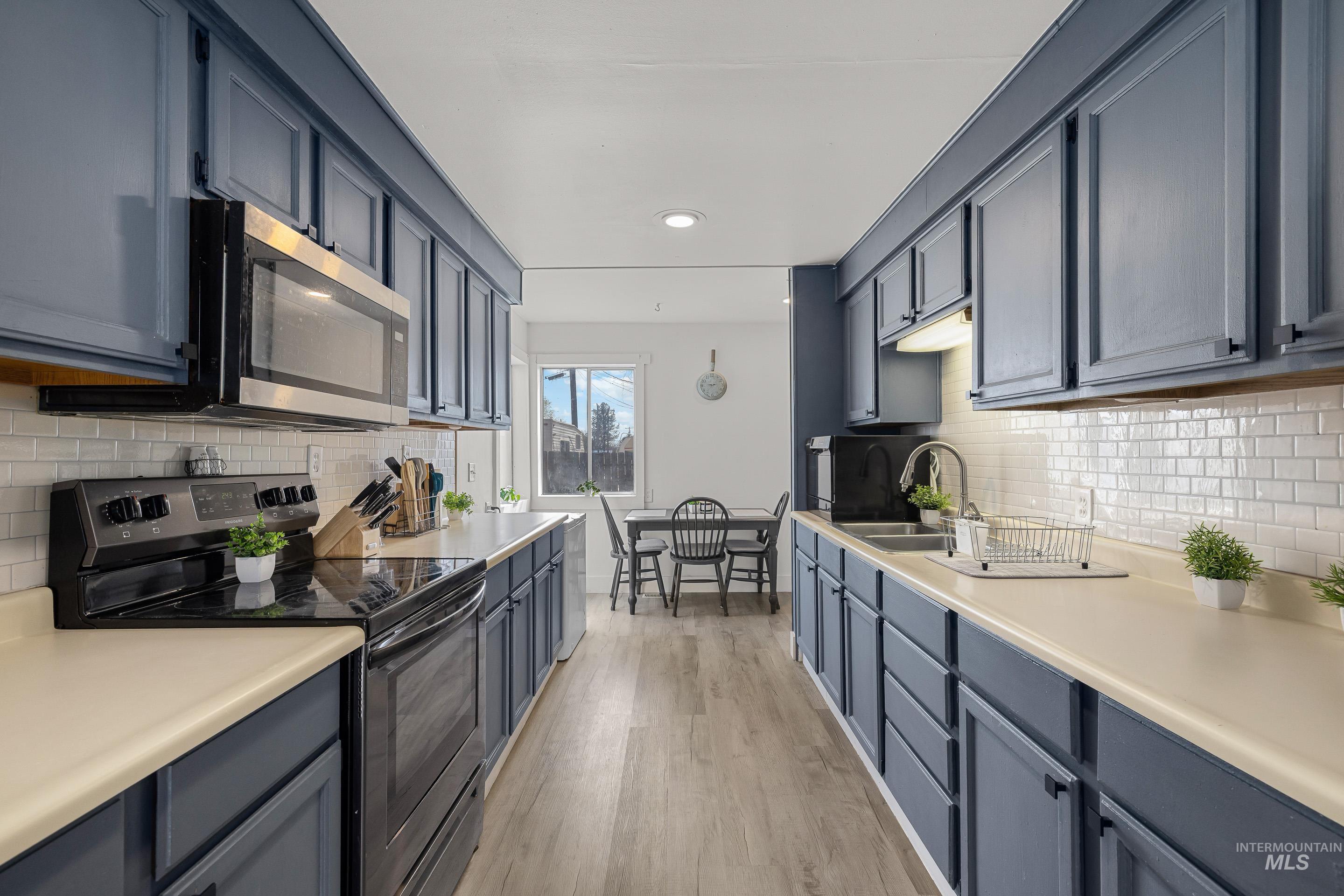 1265 E 4th N, Mountain Home, Idaho 83647-2902, 3 Bedrooms, 1 Bathroom, Residential For Sale, Price $274,990, 98979789