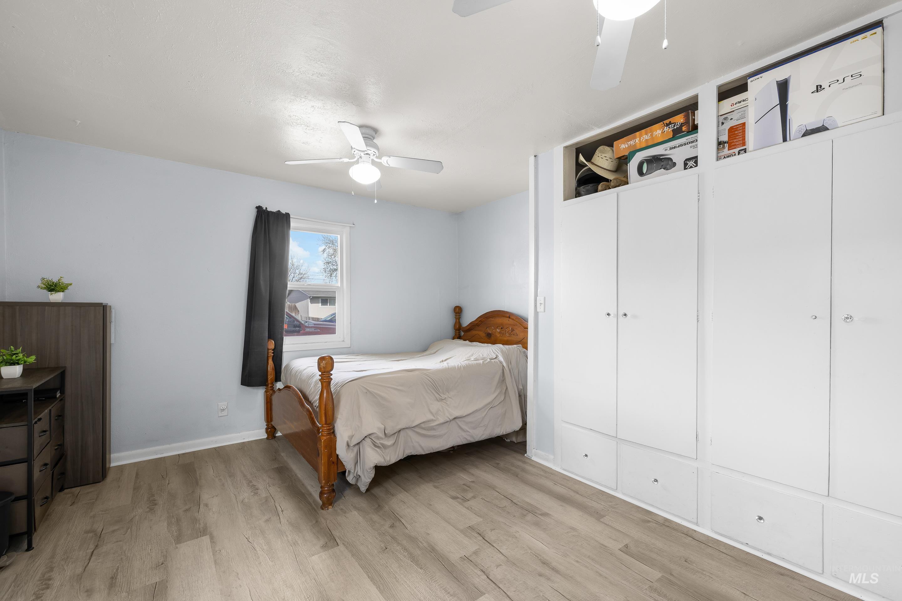 1265 E 4th N, Mountain Home, Idaho 83647-2902, 3 Bedrooms, 1 Bathroom, Residential For Sale, Price $274,990, 98979789