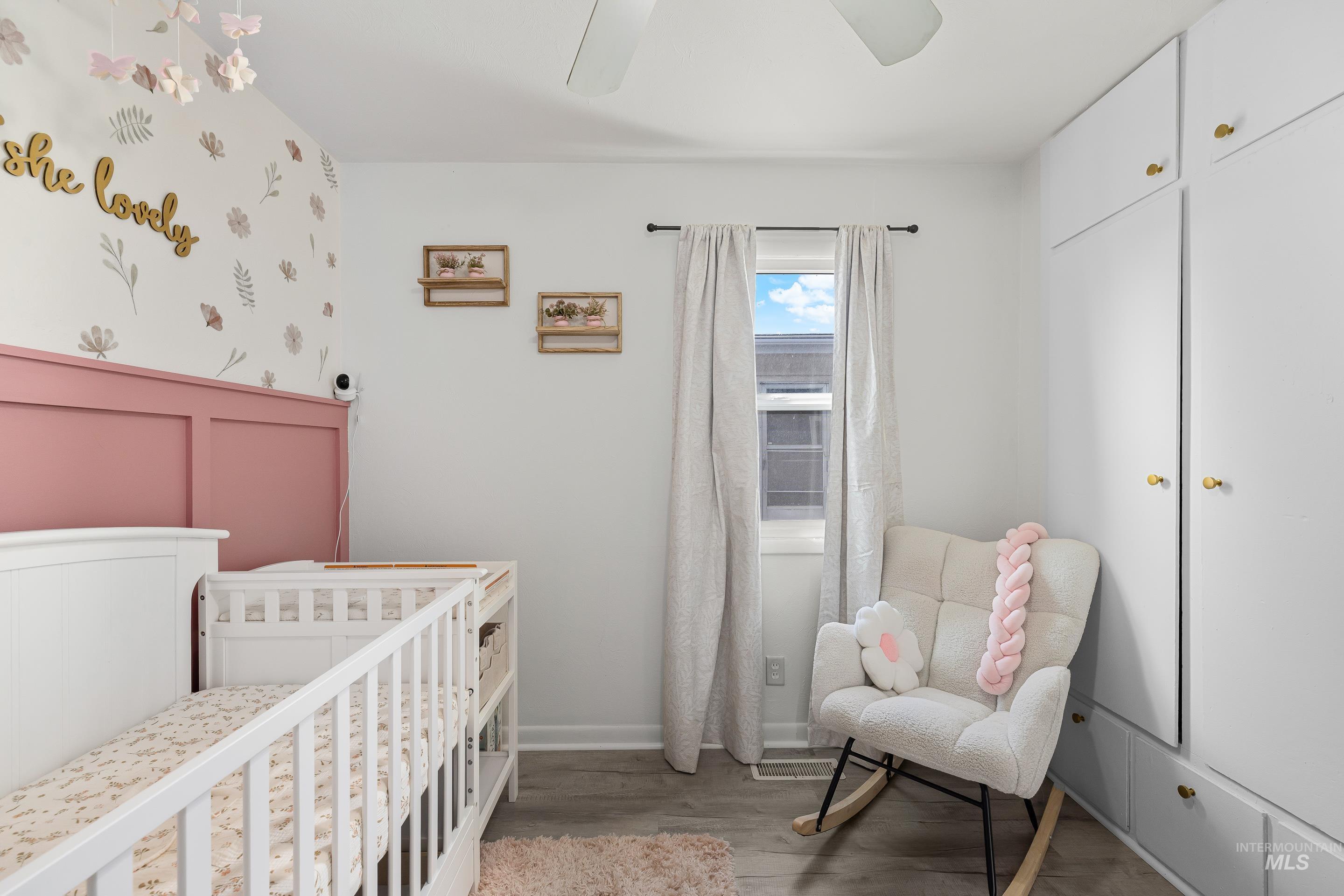 1265 E 4th N, Mountain Home, Idaho 83647-2902, 3 Bedrooms, 1 Bathroom, Residential For Sale, Price $274,990, 98979789