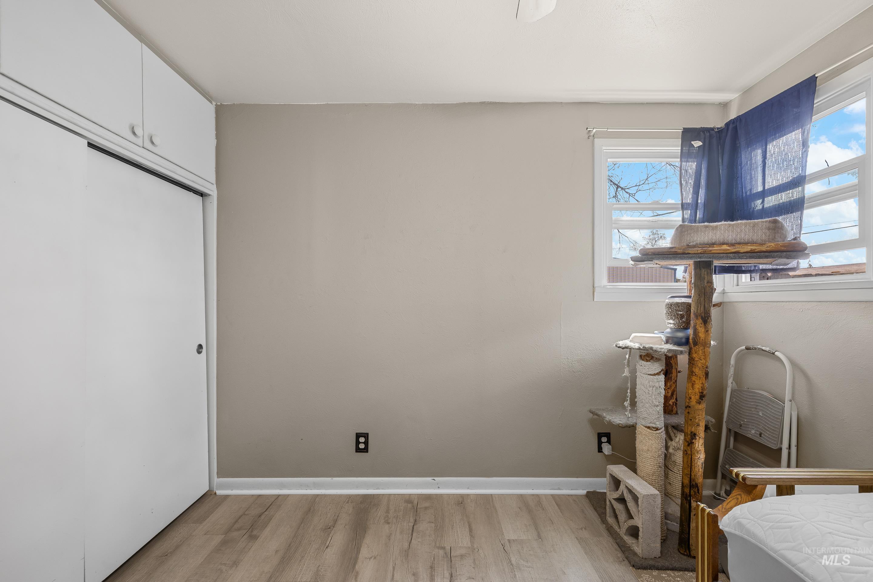 1265 E 4th N, Mountain Home, Idaho 83647-2902, 3 Bedrooms, 1 Bathroom, Residential For Sale, Price $274,990, 98979789