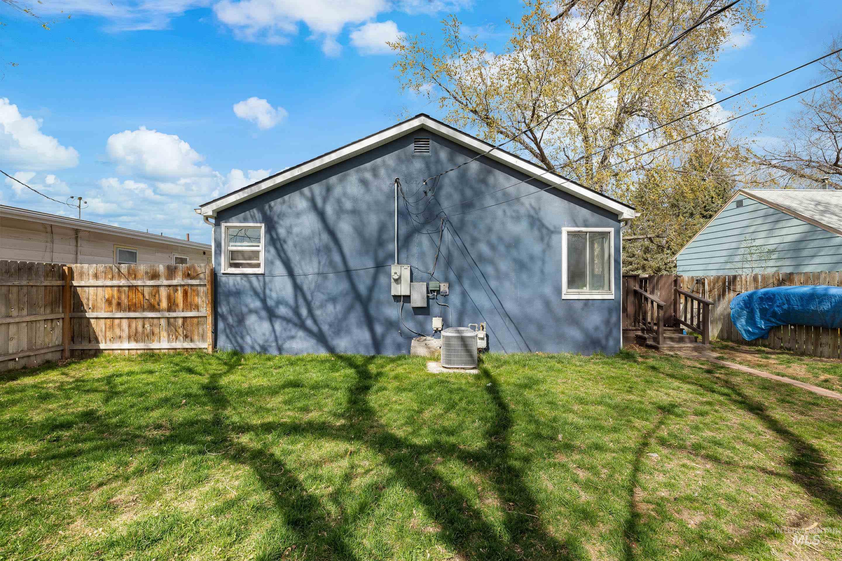 1265 E 4th N, Mountain Home, Idaho 83647-2902, 3 Bedrooms, 1 Bathroom, Residential For Sale, Price $274,990, 98979789