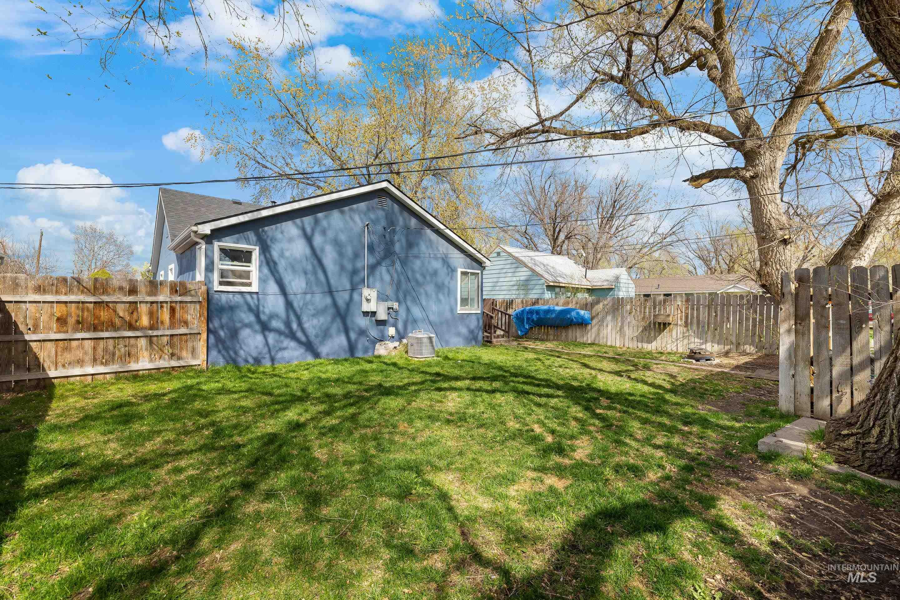 1265 E 4th N, Mountain Home, Idaho 83647-2902, 3 Bedrooms, 1 Bathroom, Residential For Sale, Price $274,990, 98979789