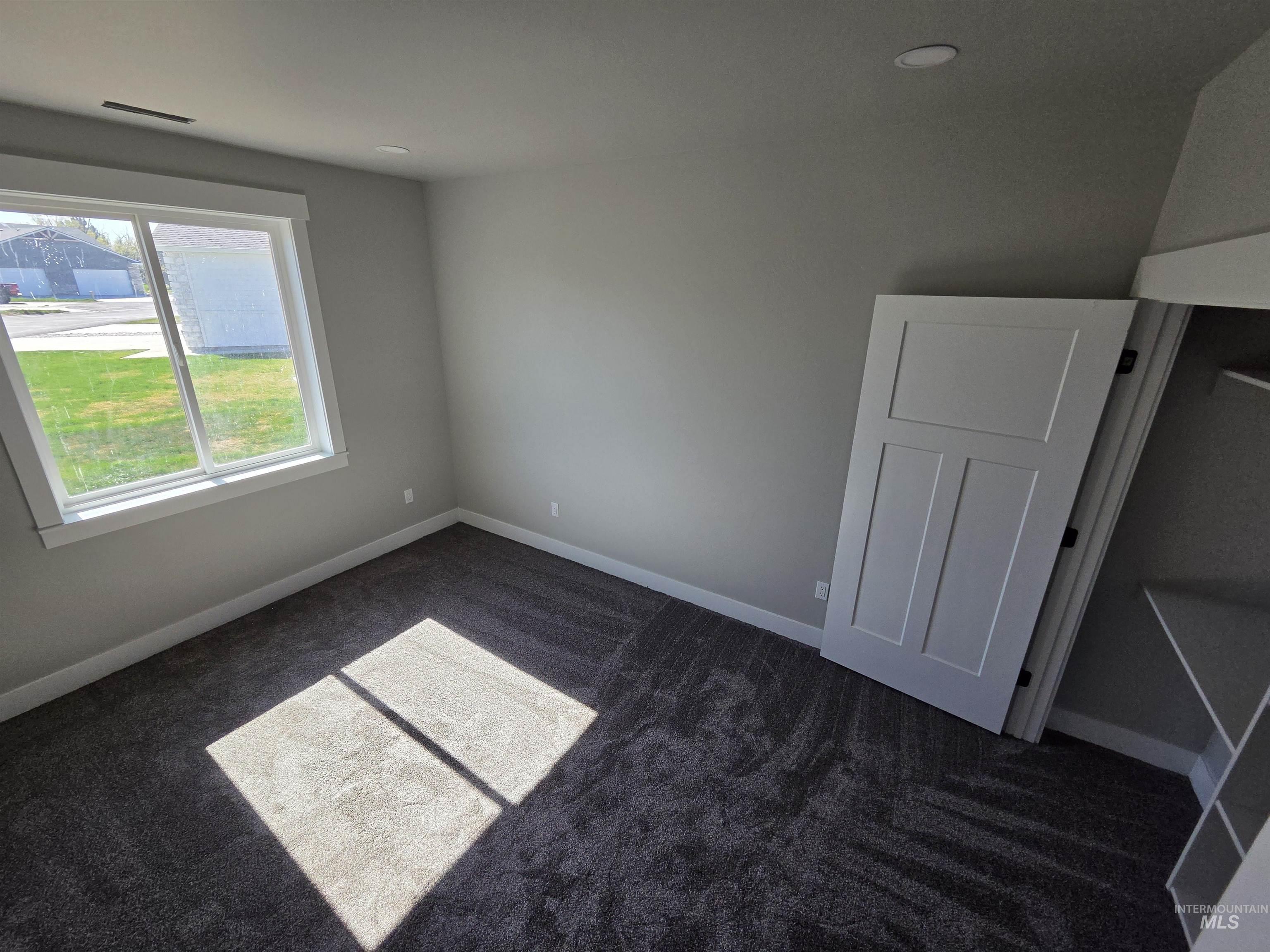 40 Lakeside Loop, Burley, Idaho 83318, 3 Bedrooms, 2 Bathrooms, Residential For Sale, Price $442,999, 98979790